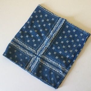 cloth and stone bandana